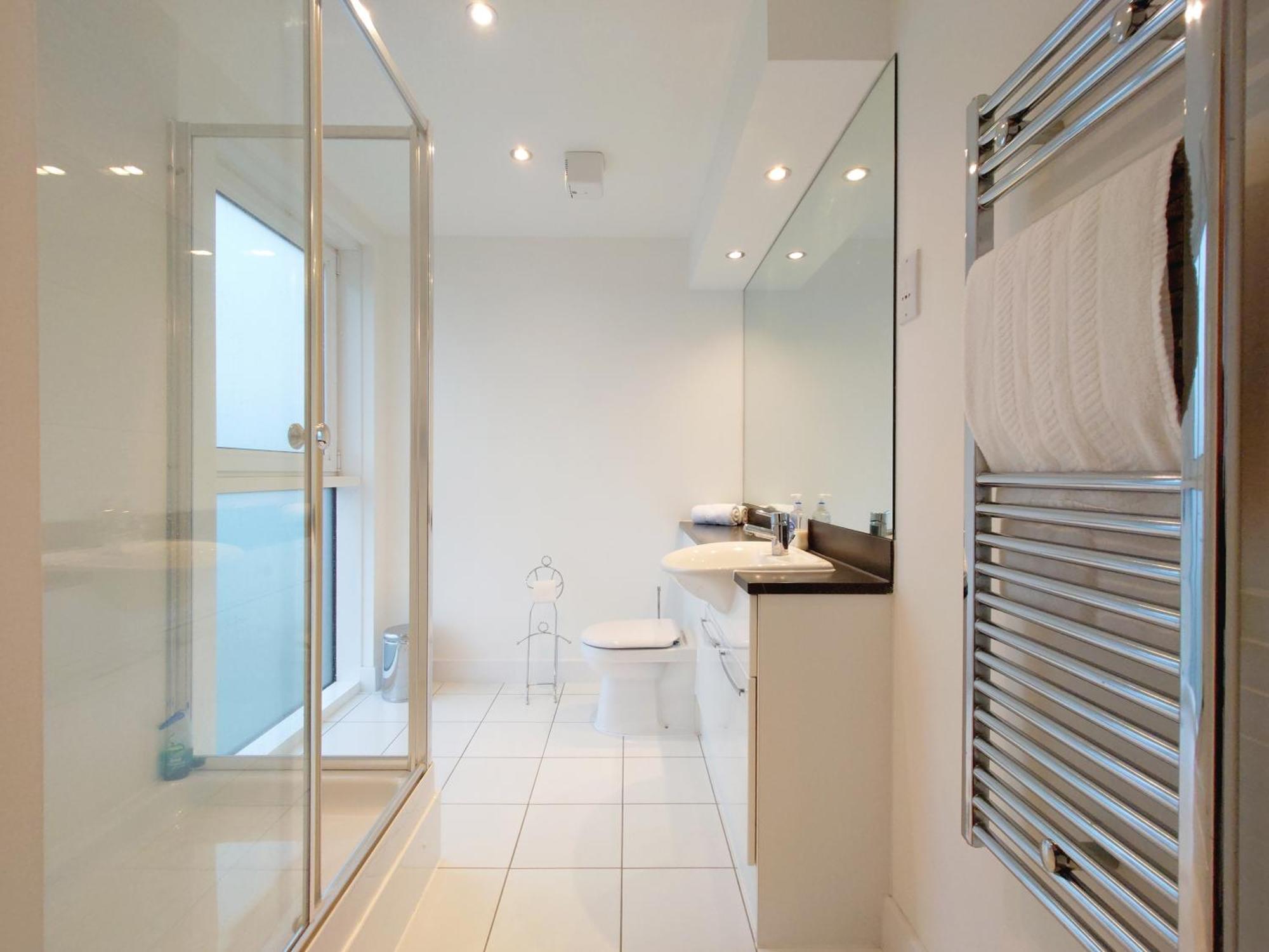 London Excel Stays - Three Bed Serviced Apartment Ngoại thất bức ảnh