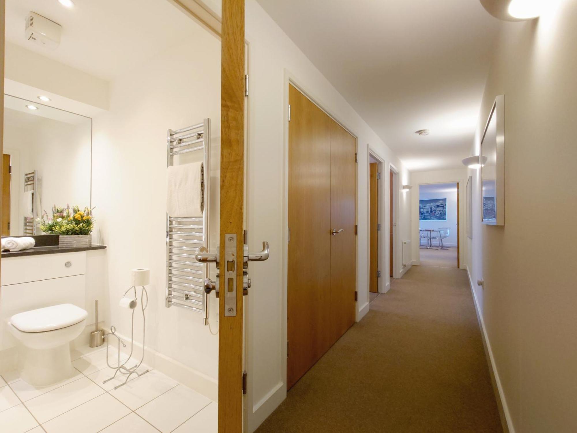 London Excel Stays - Three Bed Serviced Apartment Ngoại thất bức ảnh