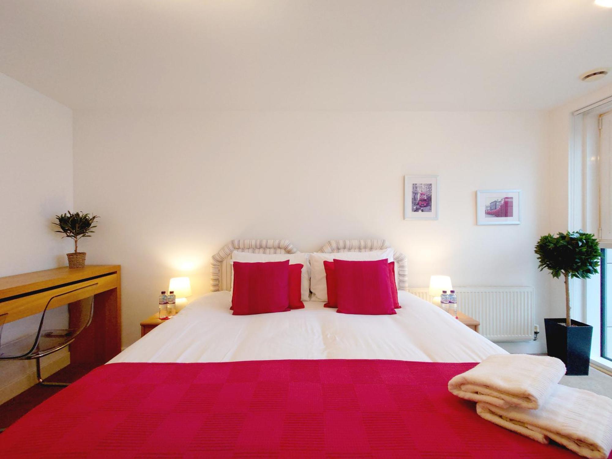 London Excel Stays - Three Bed Serviced Apartment Ngoại thất bức ảnh